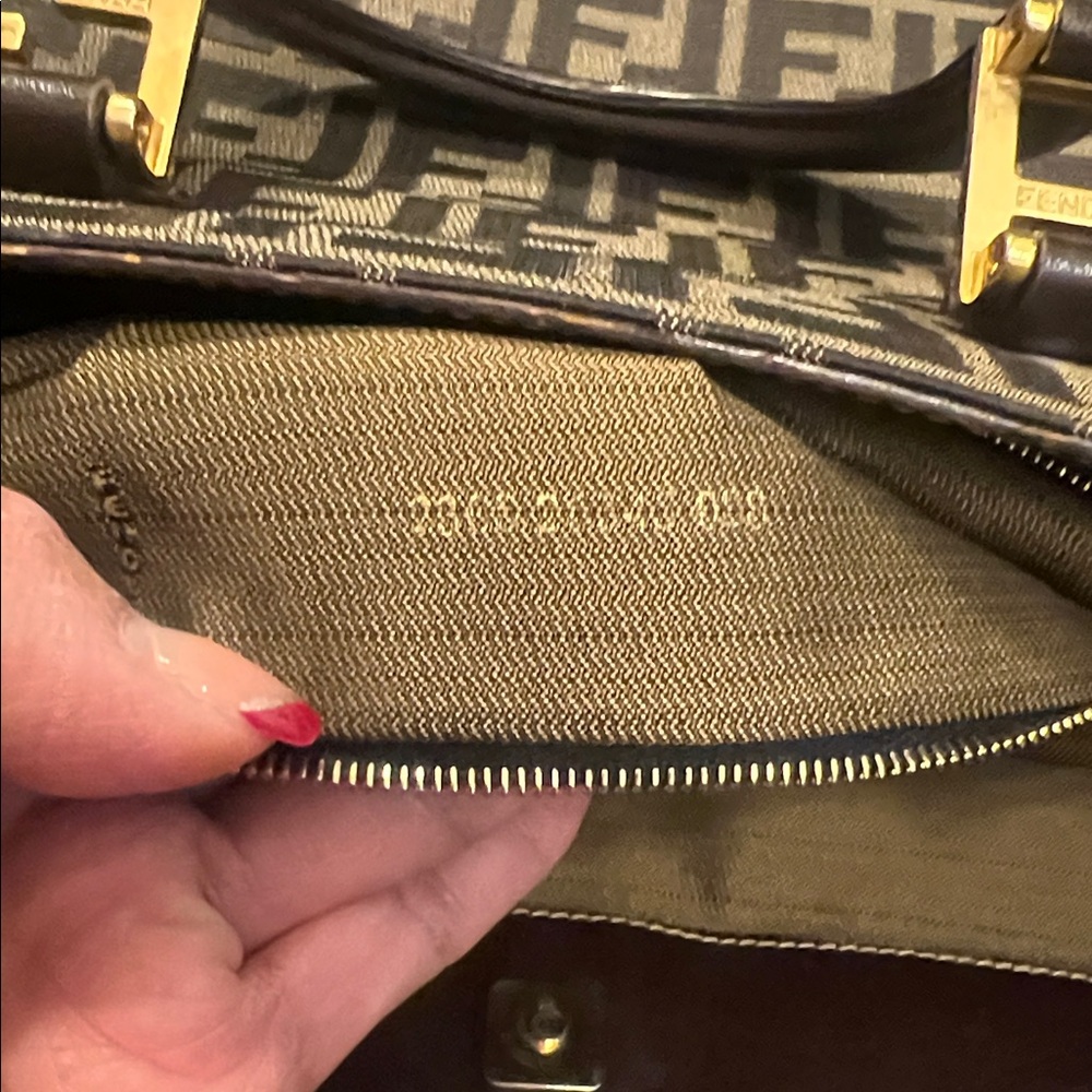 Fendi big tote - Picture 10 of 17